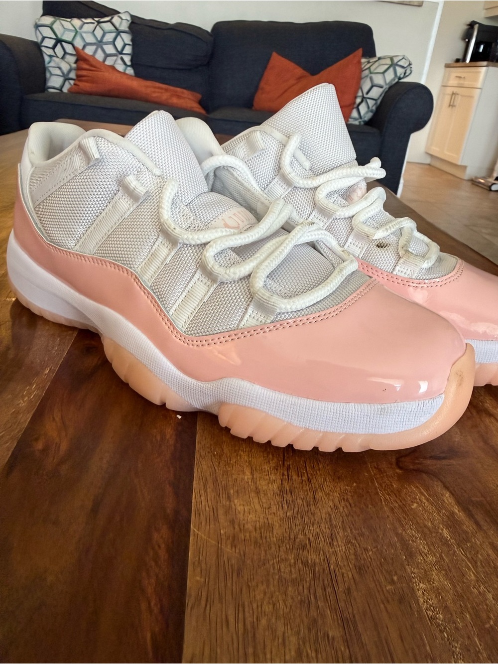 Jordan Women’s retro 11 Low-Top Sneakers in legend pink and White 10.5 W